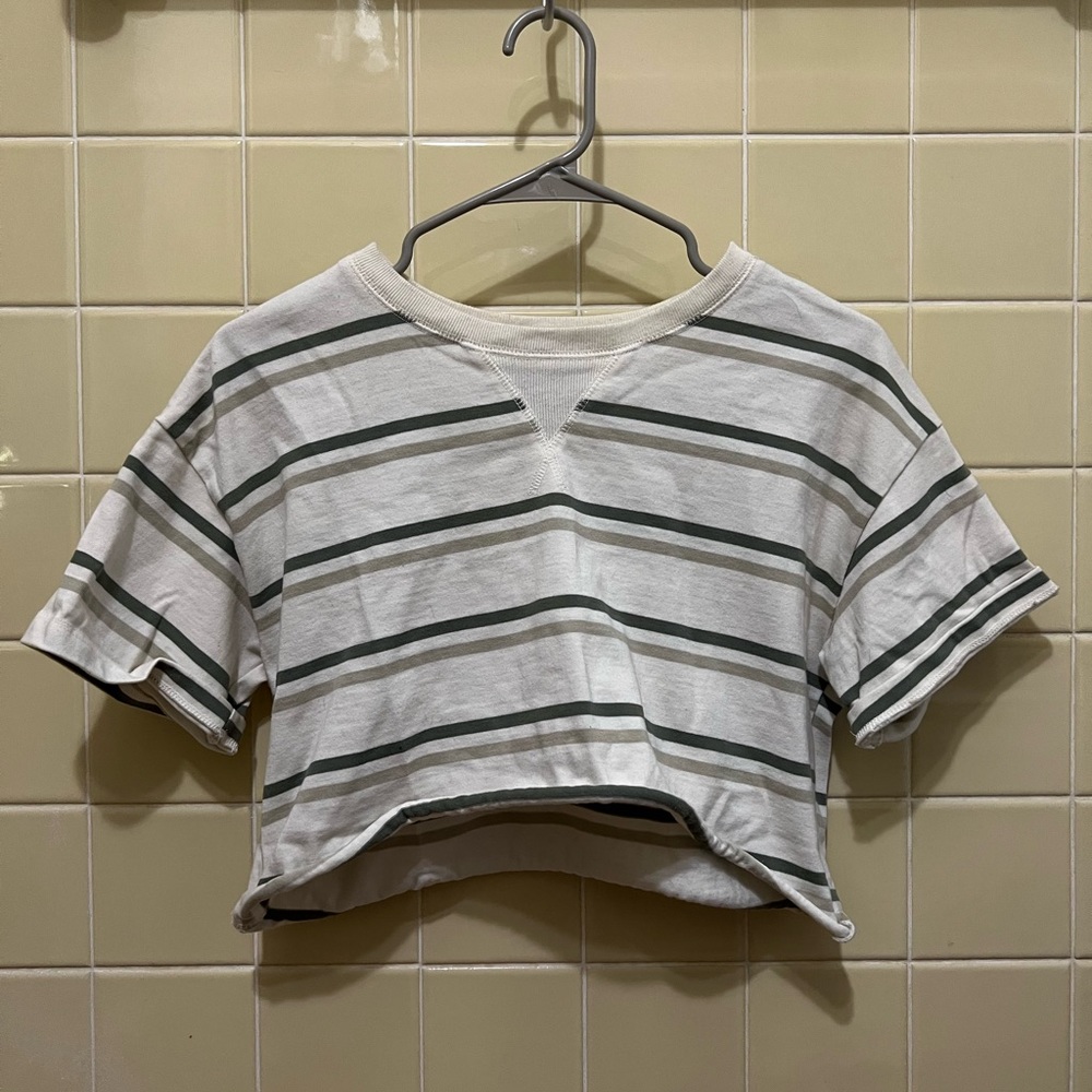 beachy crop top